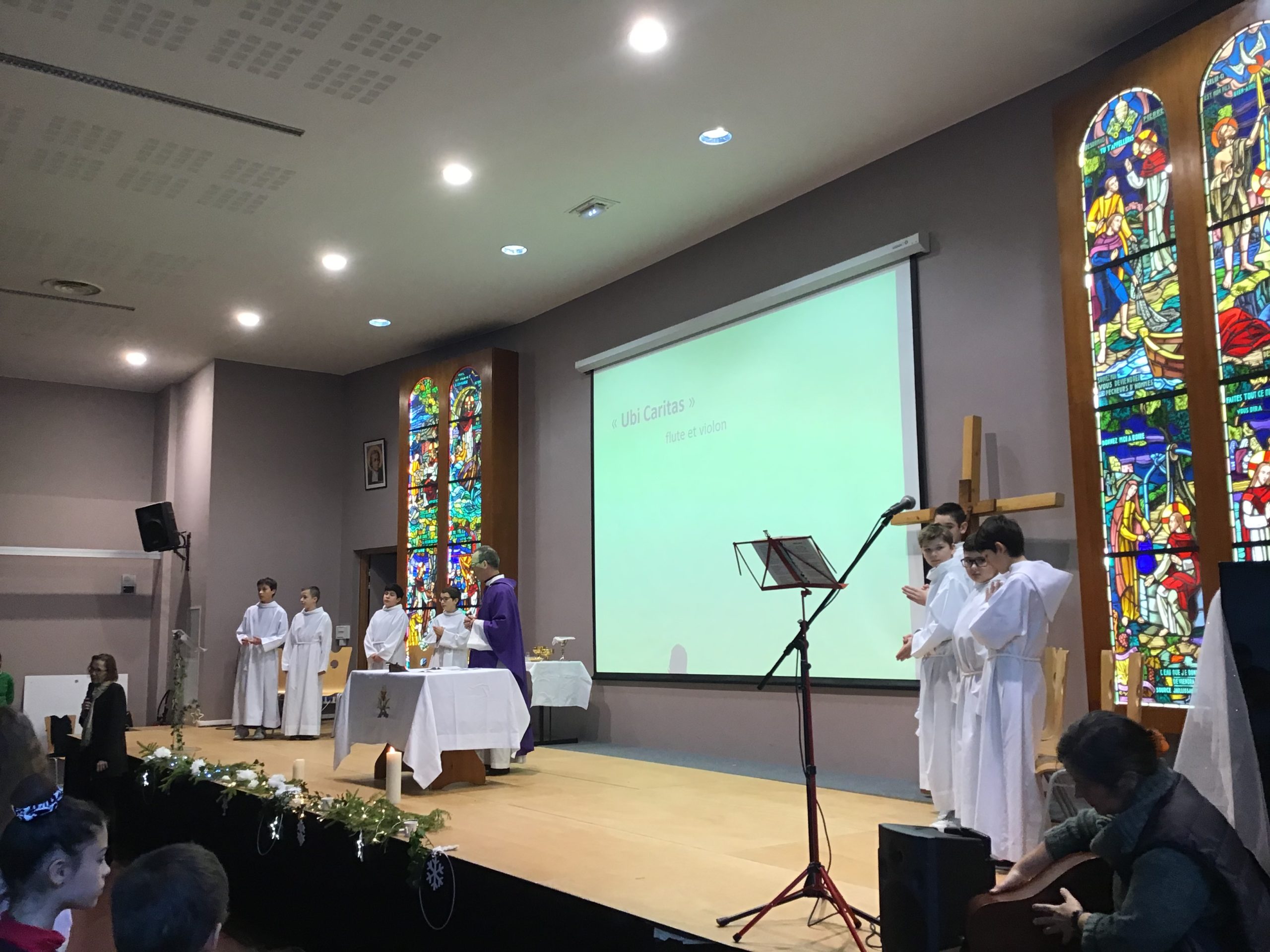 Lire la suite à propos de l’article Messe de l’Avent