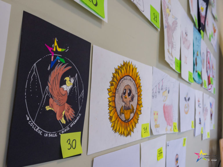 Lire la suite à propos de l’article Concours du meilleur logo du collège. Bravo à nos deux gagnantes !