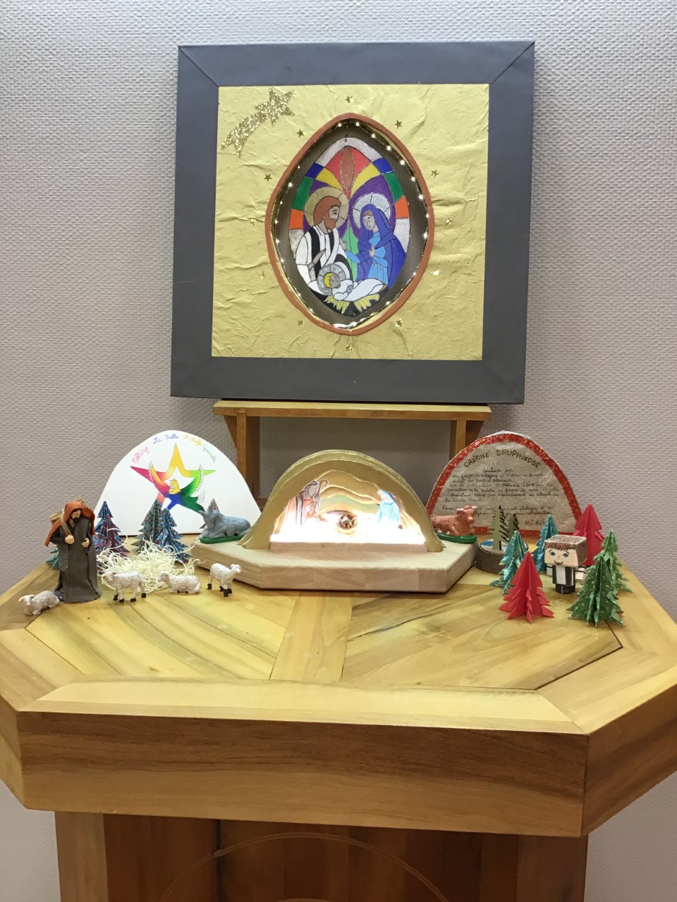 You are currently viewing Festival des crèches : bravo aux élèves de l’atelier pour leur sublime réalisation !