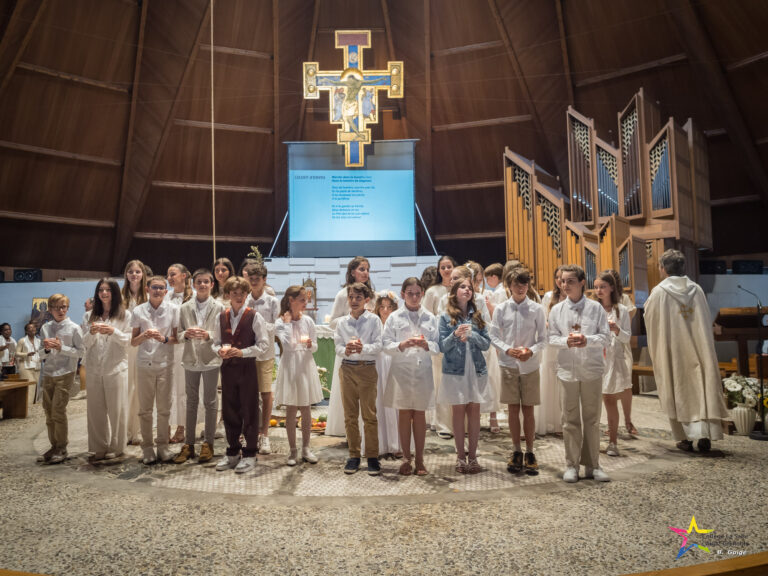 Lire la suite à propos de l’article Les premières de communion