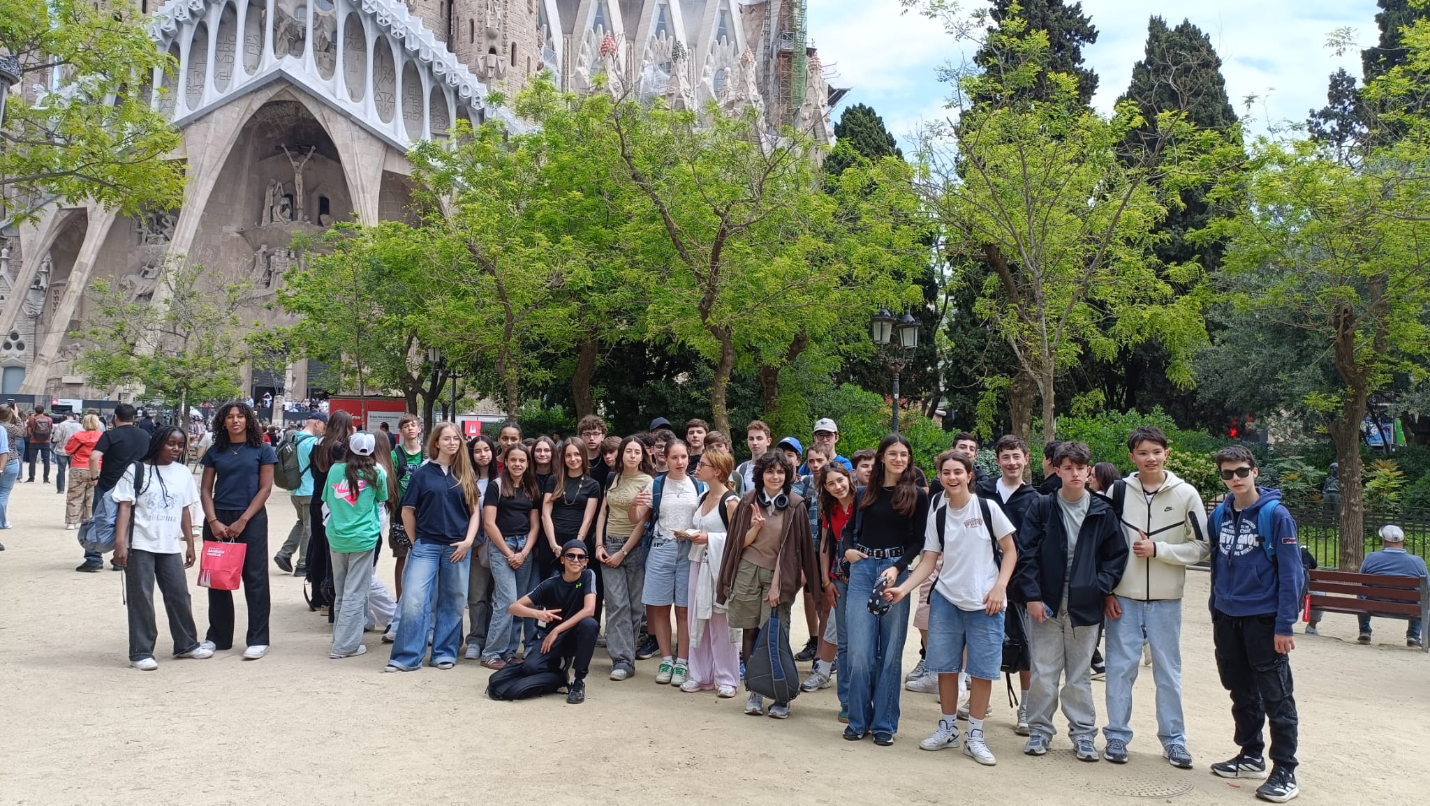 2. Devant la Sagrada Familia