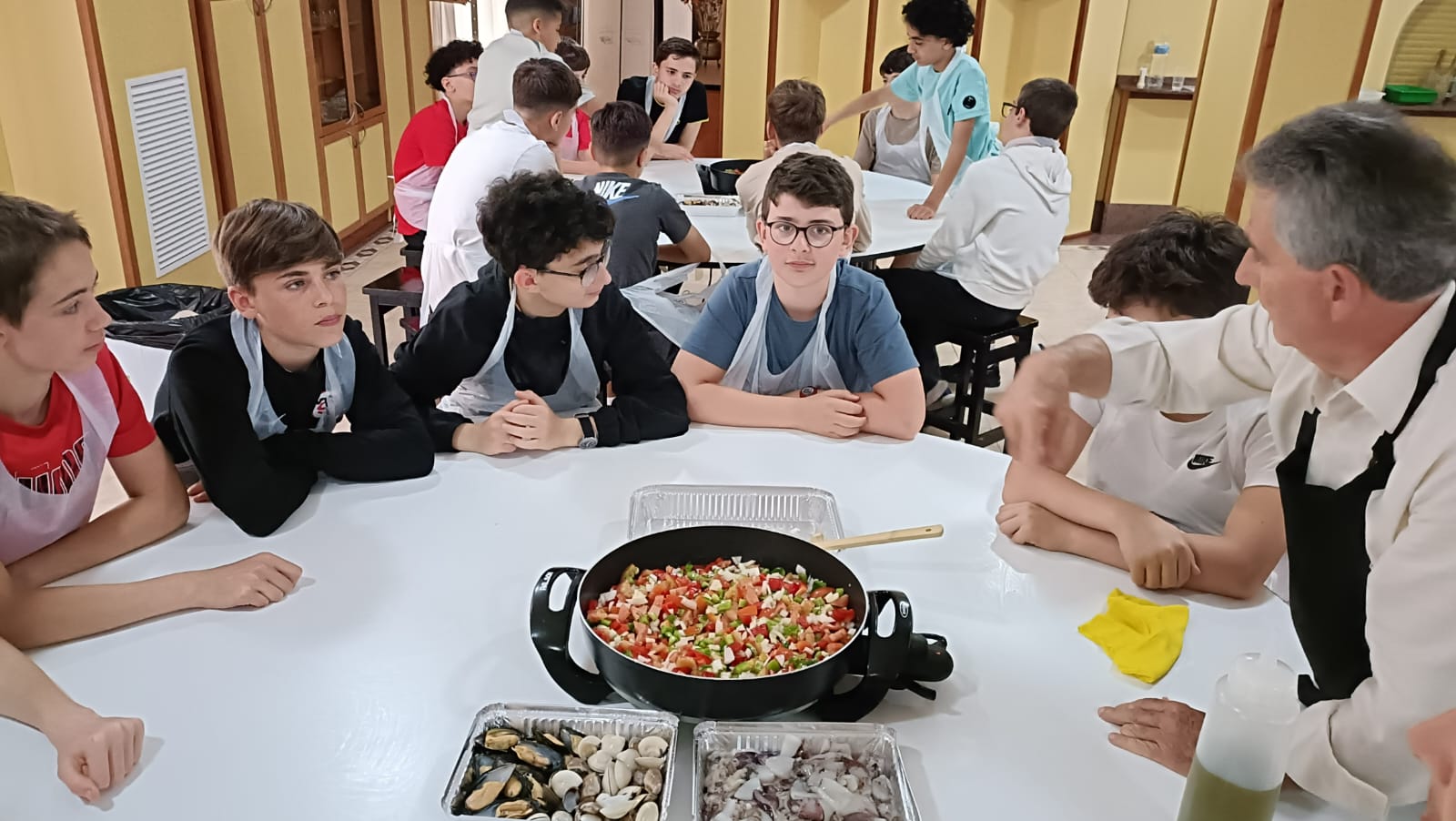 6. Atelier paella